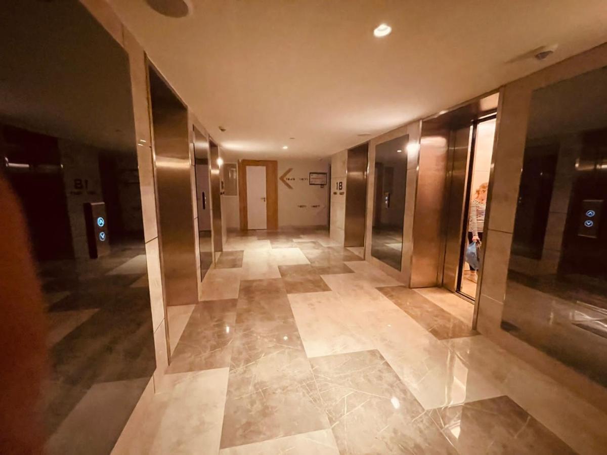 Orbi City バトゥーミ エクステリア 写真